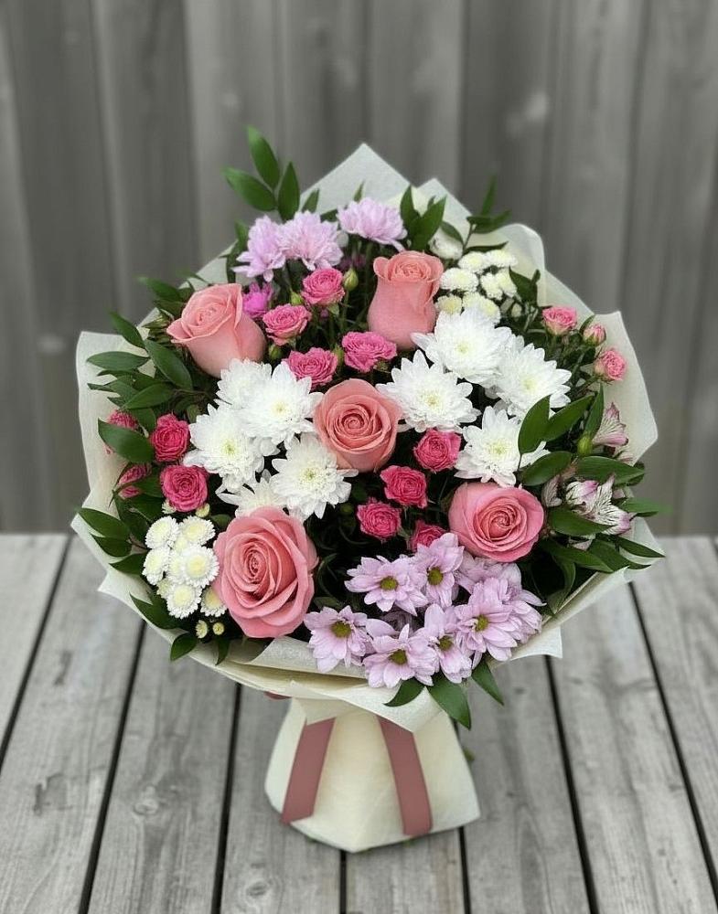 Букет цветов из: Альстромерии, Гвоздики, Розы и Хризантемы в Усть-Цильме