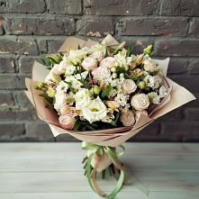Букет цветов из:  Альстромерии, Розы и Хризантемы в Усть-Цильме