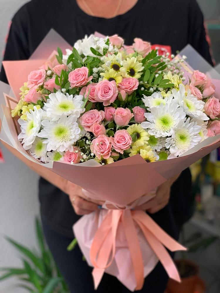 Букет цветов из: Розы и Хризантемы в Усть-Цильме