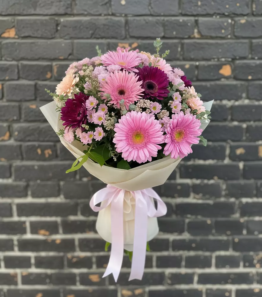 Букет цветов из: Герберы и Хризантемы в Усть-Цильме