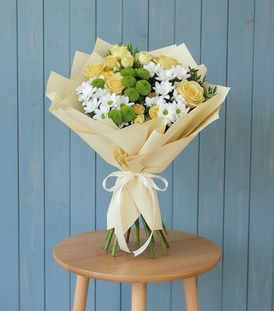 Букет цветов из: Хризантемы и Розы в Усть-Цильме