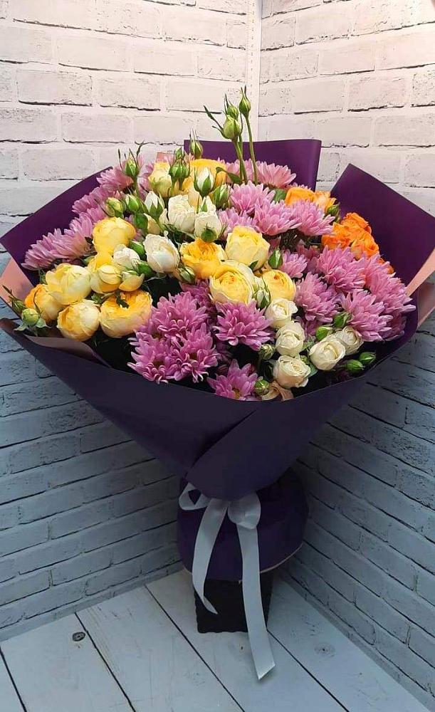 Букет цветов из: Хризантемы и Розы в Усть-Цильме