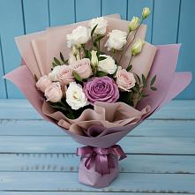 Букет цветов из:  Розы и Лизиантусы в Усть-Цильме
