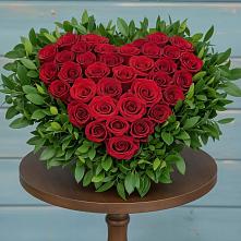 Цветочная композиция из Розы в виде сердца в Усть-Цильме