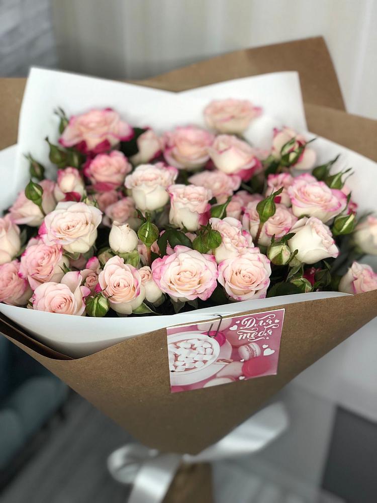 Букет цветов из: Розы в Усть-Цильме