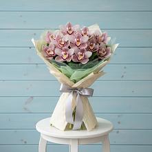 Букет цветов из:  Орхидеи и Розы в Усть-Цильме