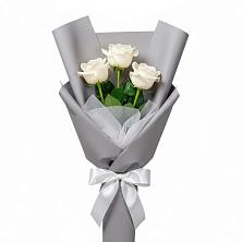 Букет 3 белые розы в Усть-Цильме