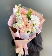 Букет цветов из:  Хризантемы и Розы в Усть-Цильме