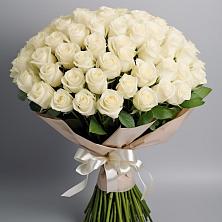 Букет 101 беля роза Белоснежка в Усть-Цильме