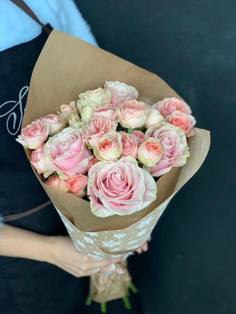 Букет цветов из: Хризантемы и Розы в Усть-Цильме