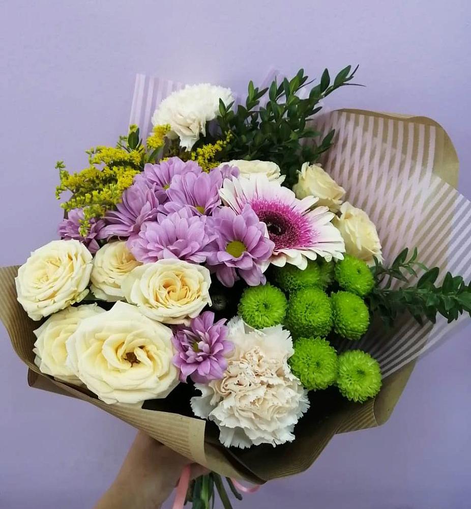 Букет цветов из: Хризантемы, Розы, Гвоздики и Герберы в Усть-Цильме