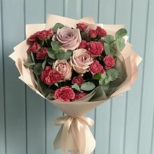 Букет цветов из:  Гвоздики и Розы в Усть-Цильме
